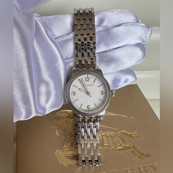 Authentic Burberry White Stainless Steel The Utilitarian BU7856 Ladies watch - Picture 1 of 5